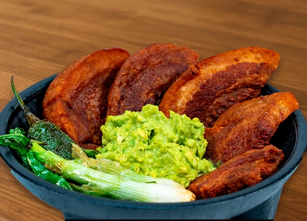 Molcajete de Chicharron